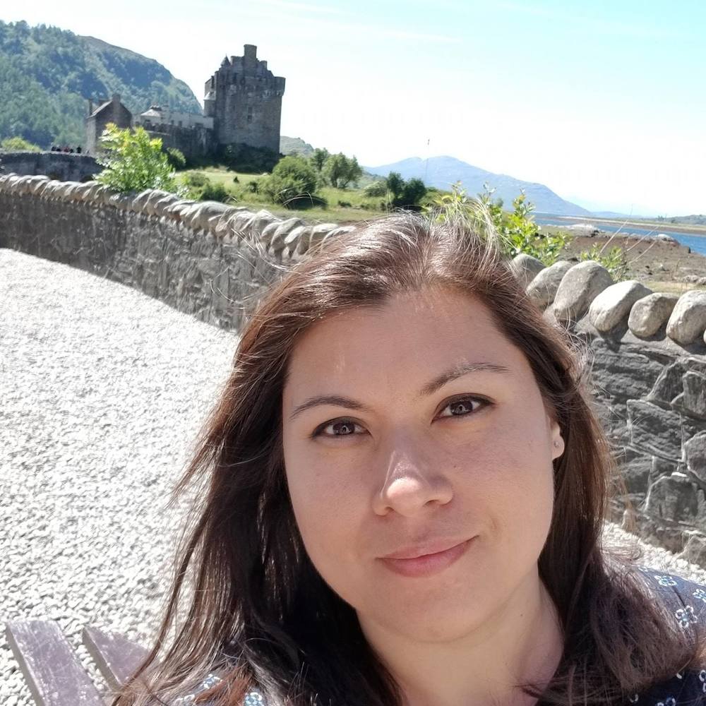 Meet your Posher, Alexia